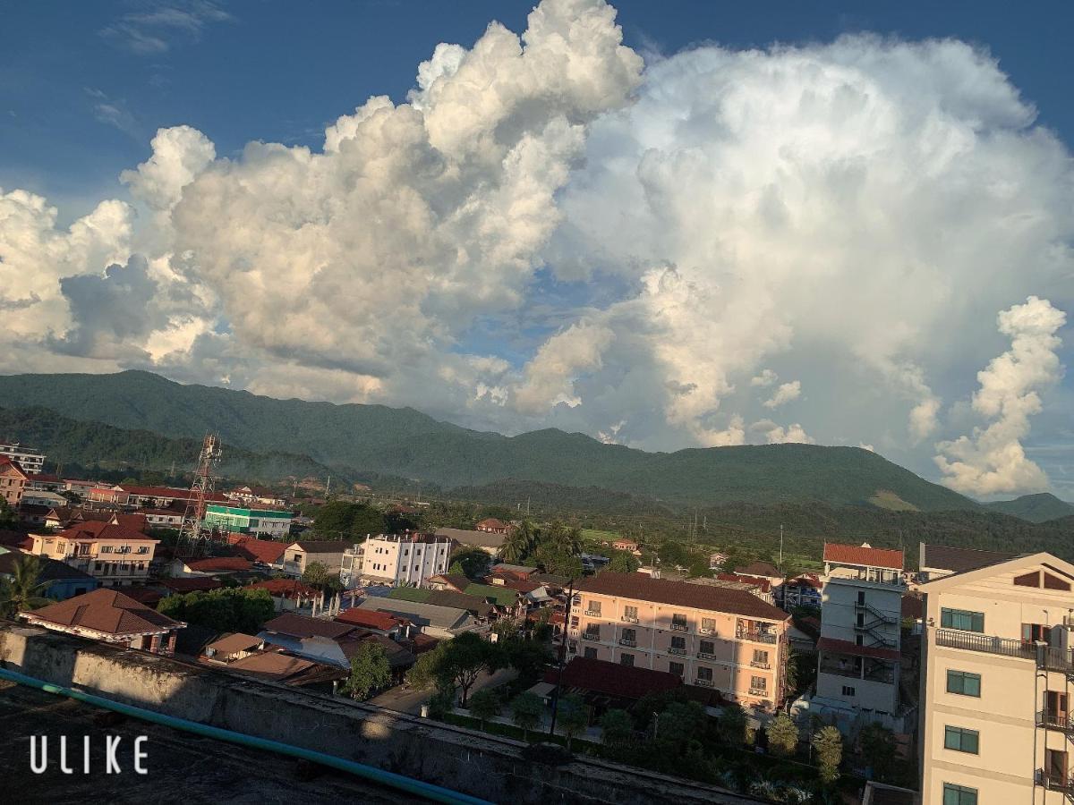 Vang Vieng Mountain View Hotel מראה חיצוני תמונה