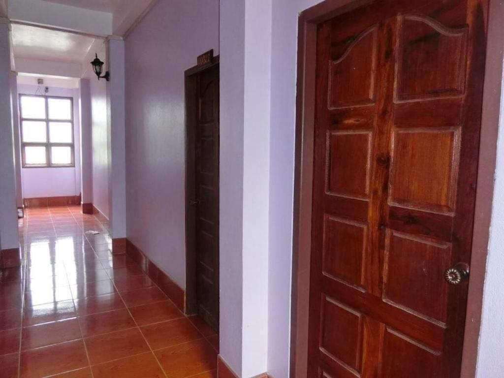 Vang Vieng Mountain View Hotel מראה חיצוני תמונה